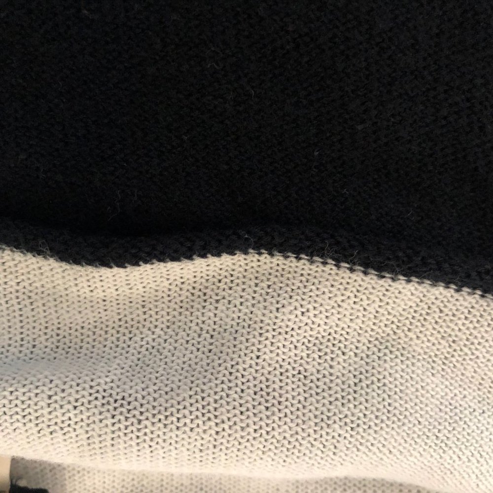Emporio Armani Black / White Cap sleeve cotton top - Picture 9 of 13